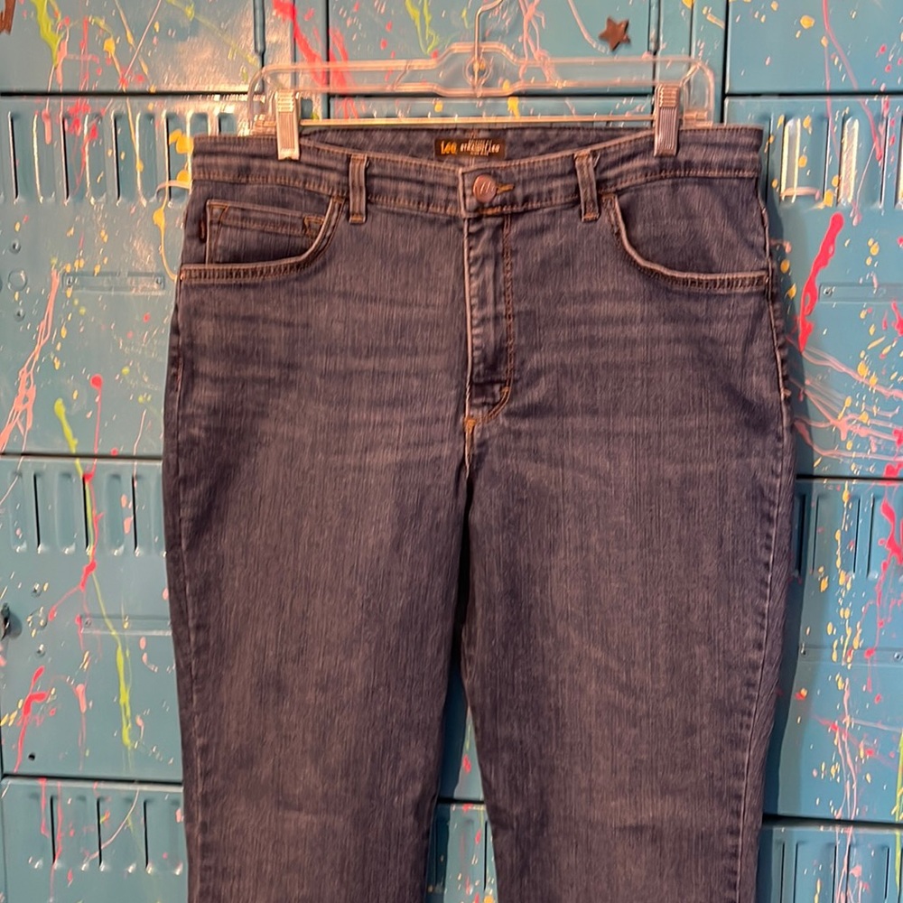 🧺Lee Jeans 14 Tall. Straight leg. Slimming panel. P07